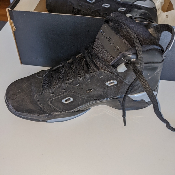 JORDAN - Picture 5 of 7